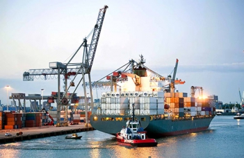 Vì sao nên vận chuyển hàng hóa bằng container? - Sức khỏe & Môi trường
