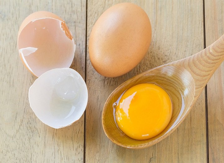 Có nên cho bé ăn lòng trắng trứng gà? Những lưu ý quan trọng - Sức khỏe & Môi trường