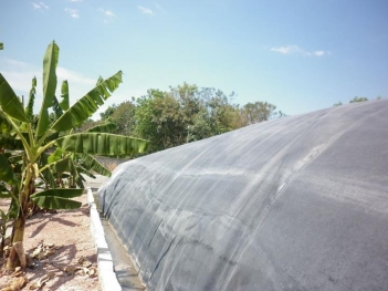 Lợi ích sử dụng bạt nhựa HDPE lót hầm biogas - Sức khỏe & Môi trường